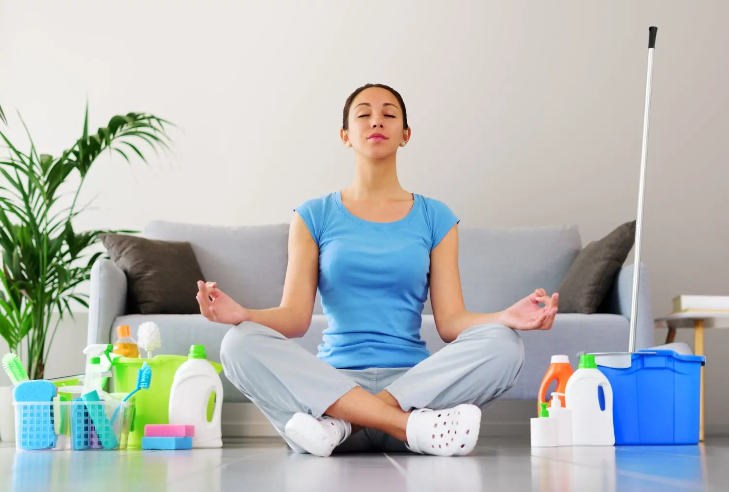 Jak wprowadzić mindfulness do codziennych obowiązków domowych